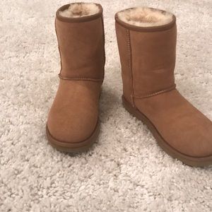 -Authentic Ugg Australia Boots